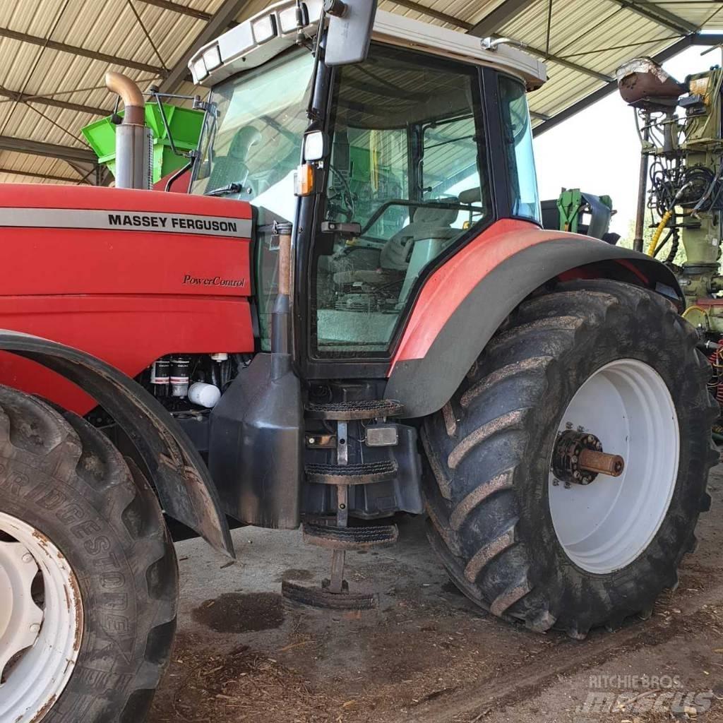 Massey Ferguson 8260 Traktori