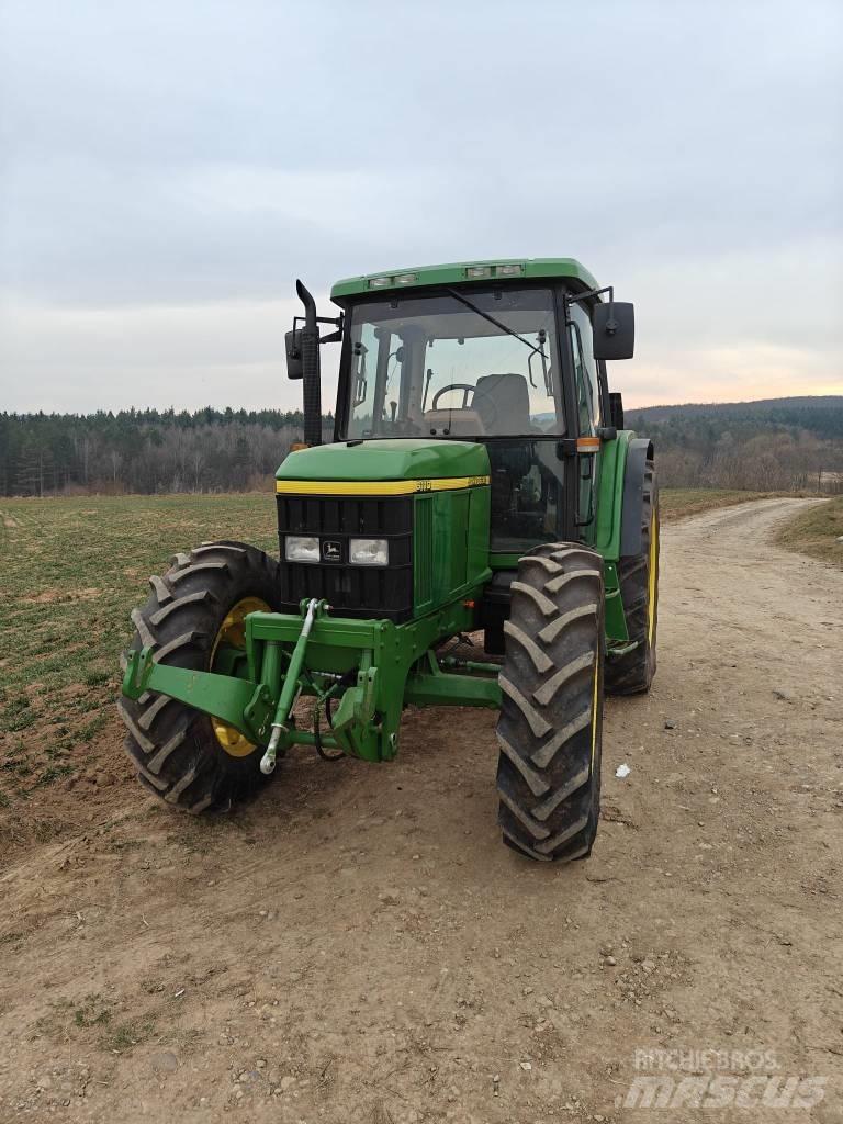 John Deere 6100 Traktori