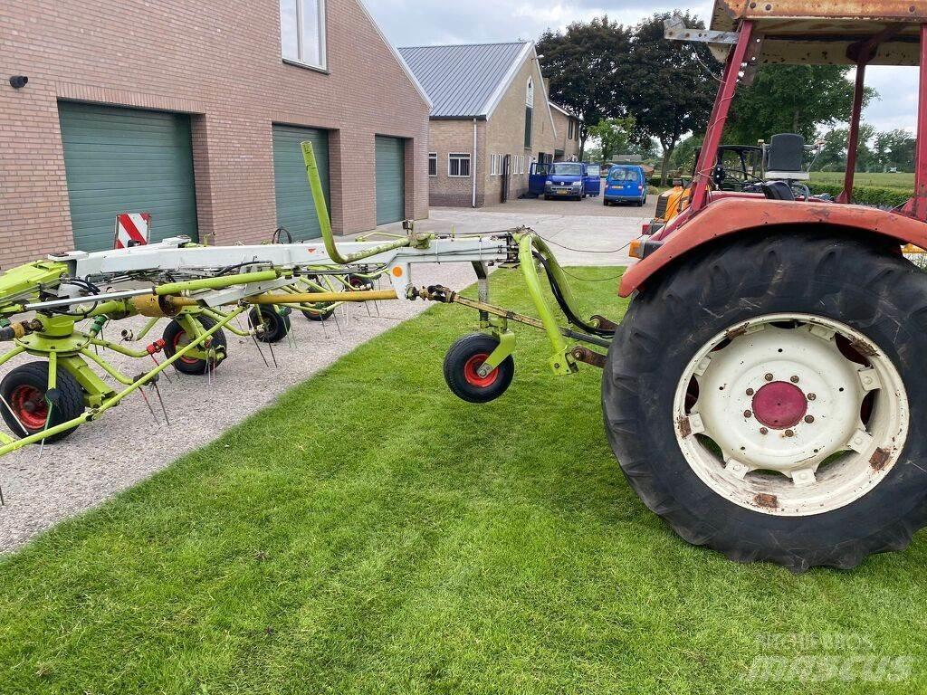 CLAAS volto 1050t Okretači i sakupljači sena