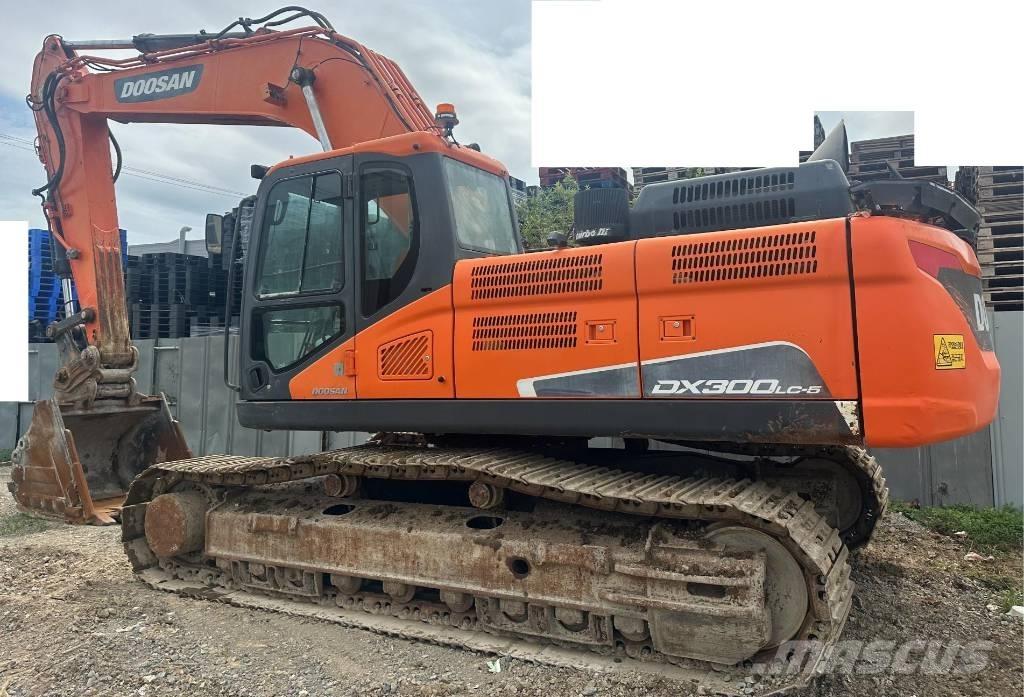 Doosan DX 300 LC-5 Bageri guseničari