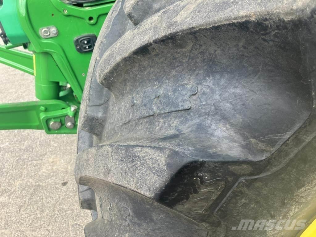John Deere 6250R Traktori