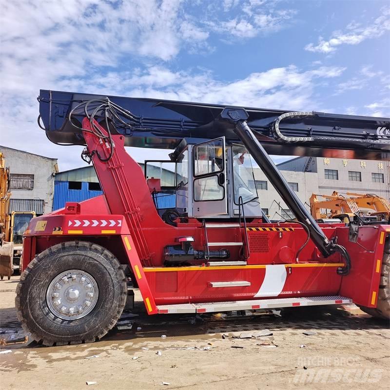 Kalmar DRF 450 Dohvatni viljuškari
