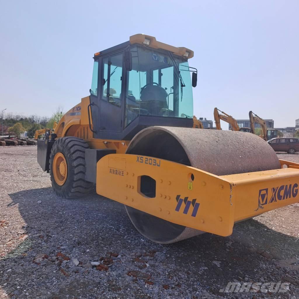 XCMG XS 203 J Valjci sa jednim bubnjem