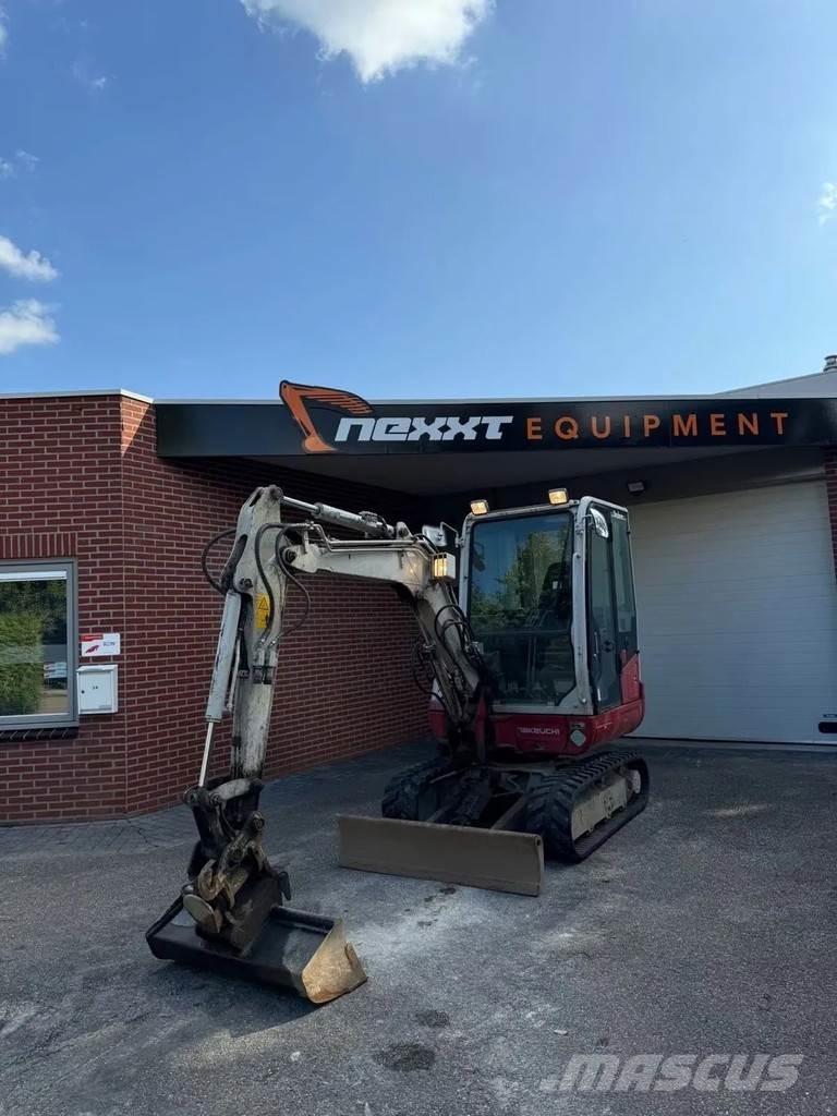 Takeuchi TB230 Bageri guseničari