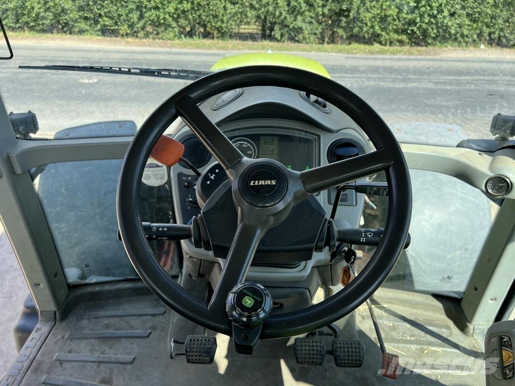 CLAAS ARION 630 Traktori