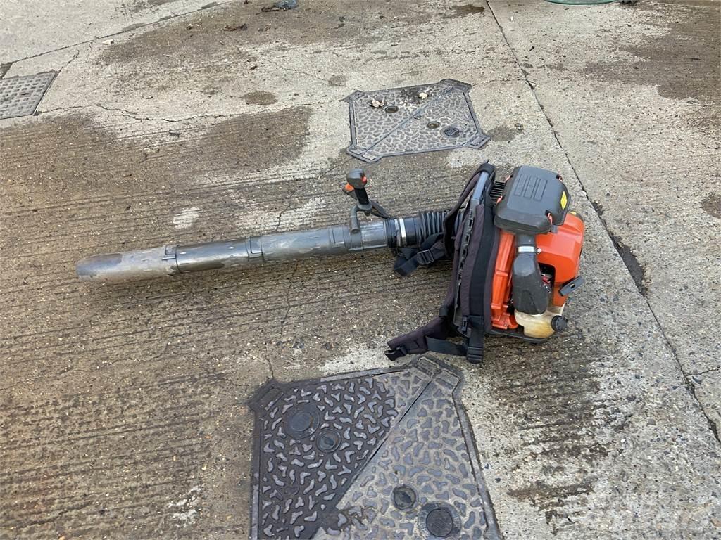 Husqvarna 570BTS Ostale poljoprivredne mašine
