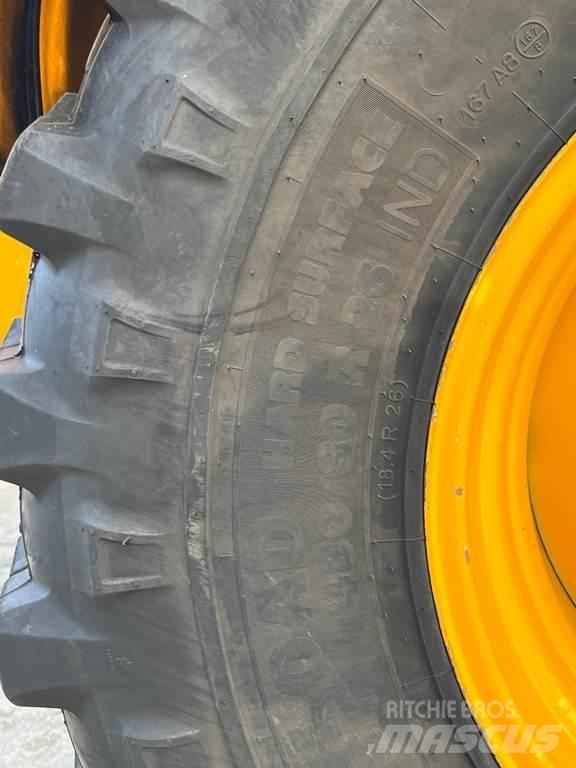 JCB 560-80 Poljoprivredni teleskopski utovarivači
