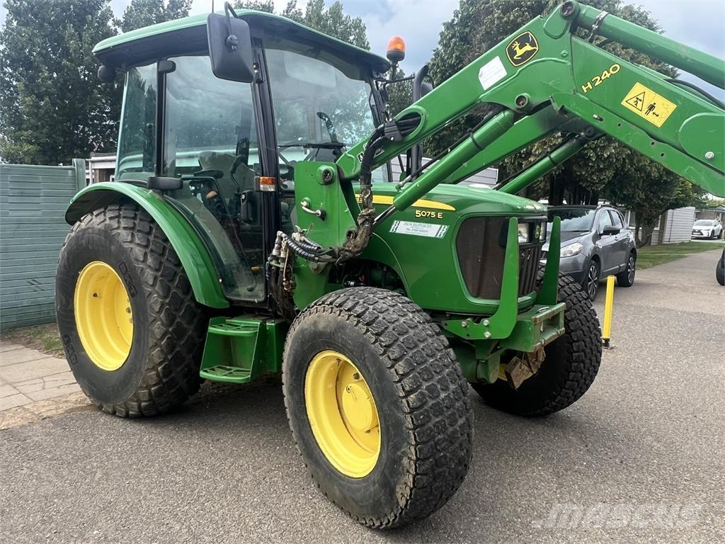 John Deere 5075E Traktori