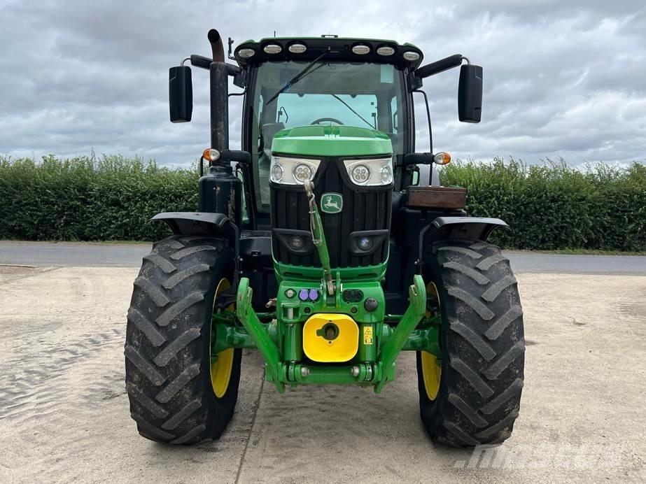John Deere 6175R Traktori
