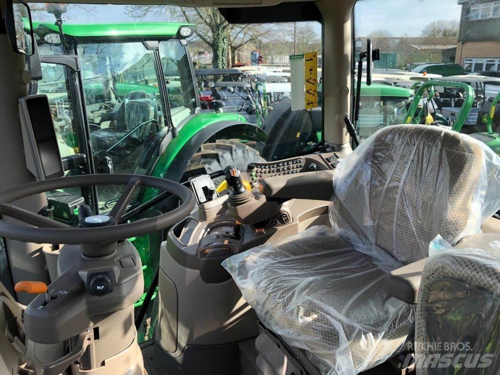 John Deere 6R130 Traktori