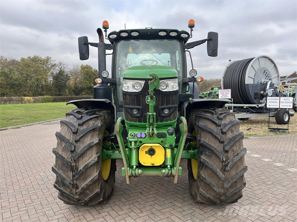 John Deere 6R185 Traktori