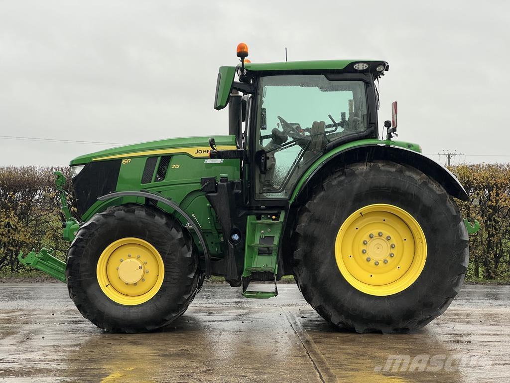John Deere 6R215 Traktori