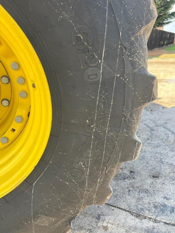 John Deere 7250R Traktori