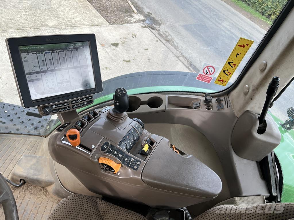 John Deere 7310R Traktori