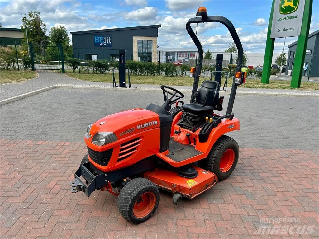 Kubota BX2350 Manji traktori