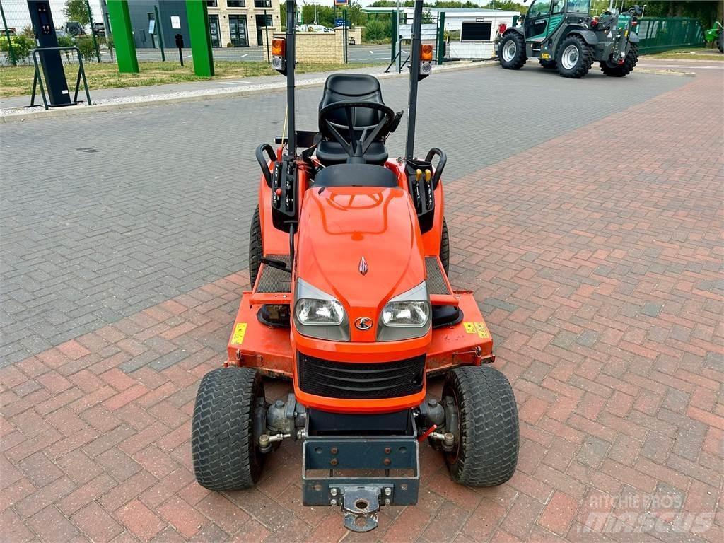 Kubota BX2350 Manji traktori
