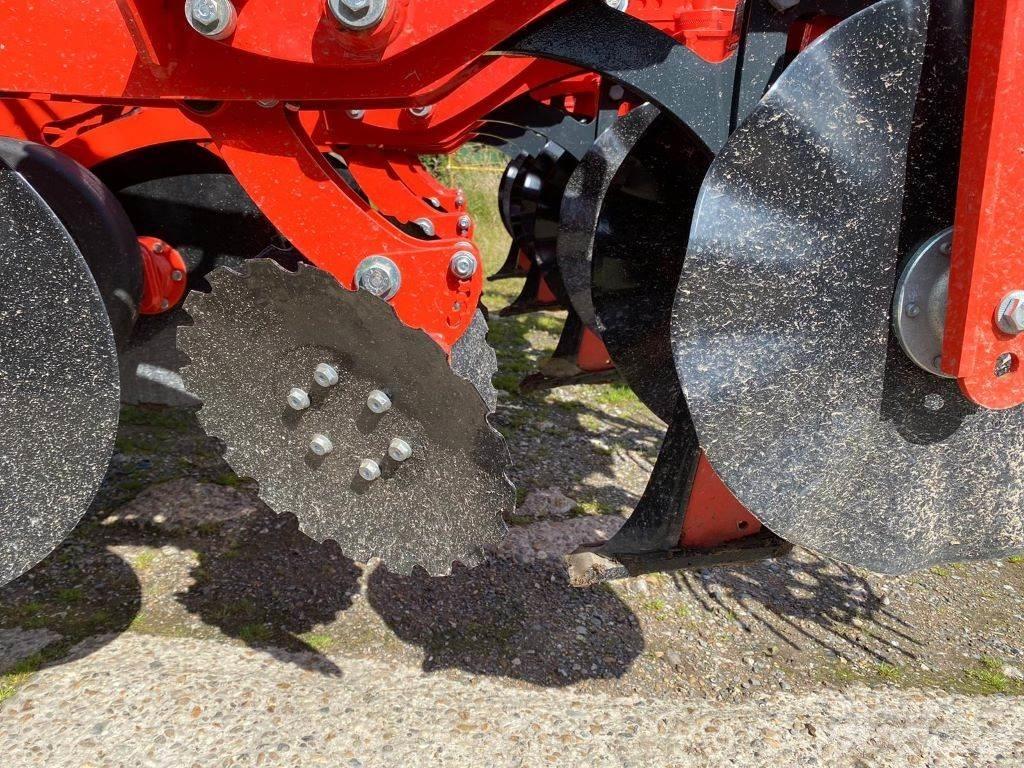 Kuhn STRIGER 300 Ostale poljoprivredne mašine