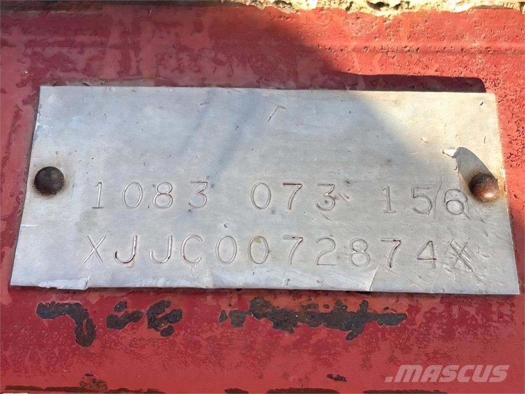 Case IH 1083 Kombajni