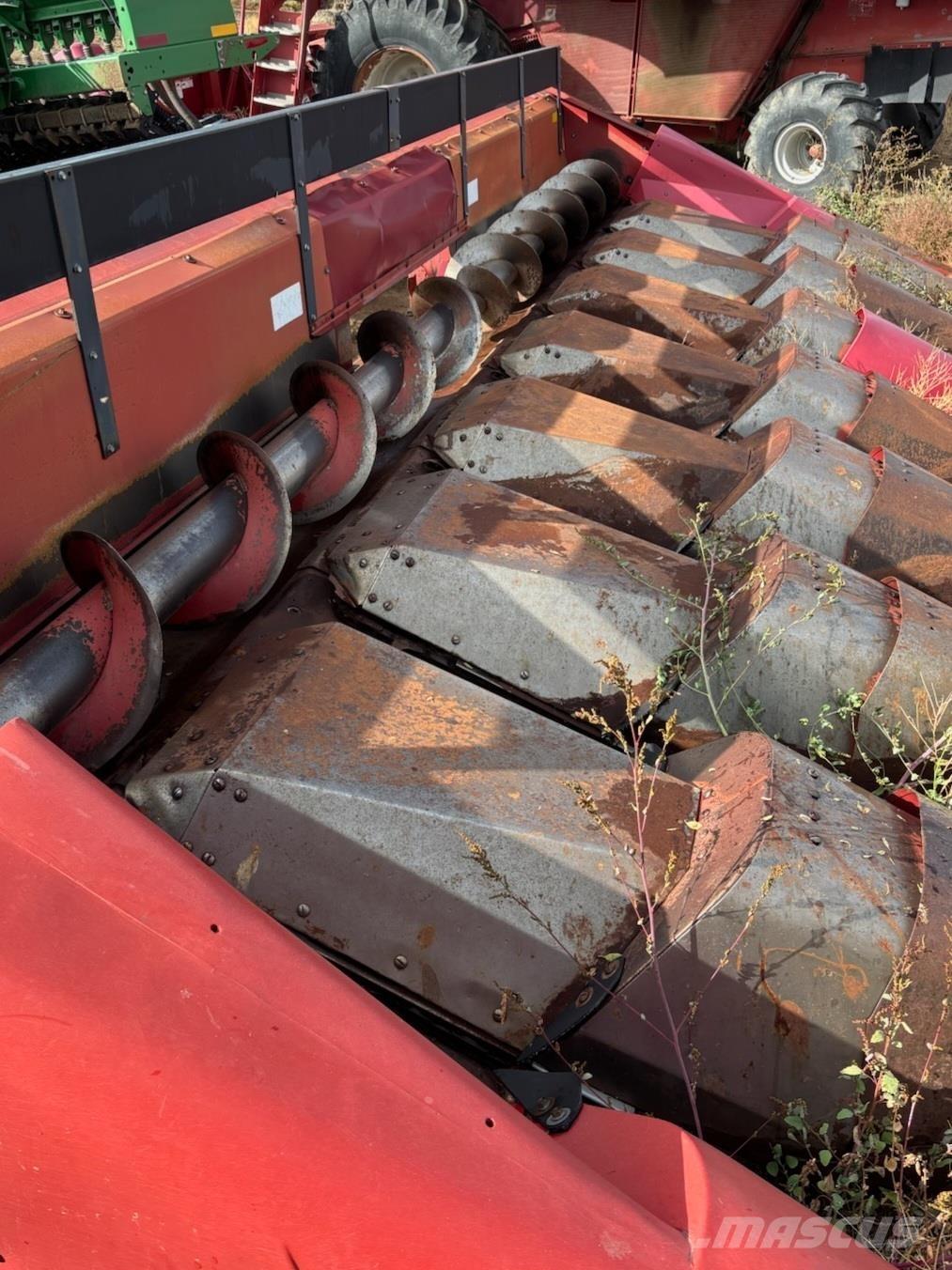 Case IH 1083 Kombajni
