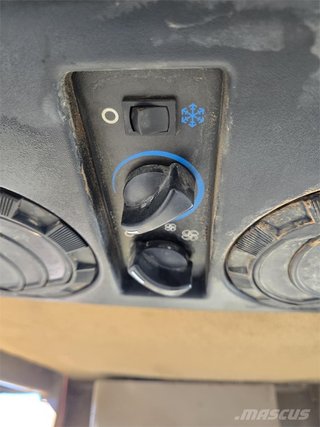 CAT D5H Ostalo za građevinarstvo