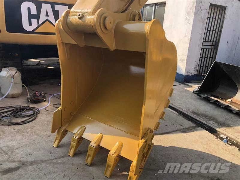 CAT 320 B L Bageri guseničari