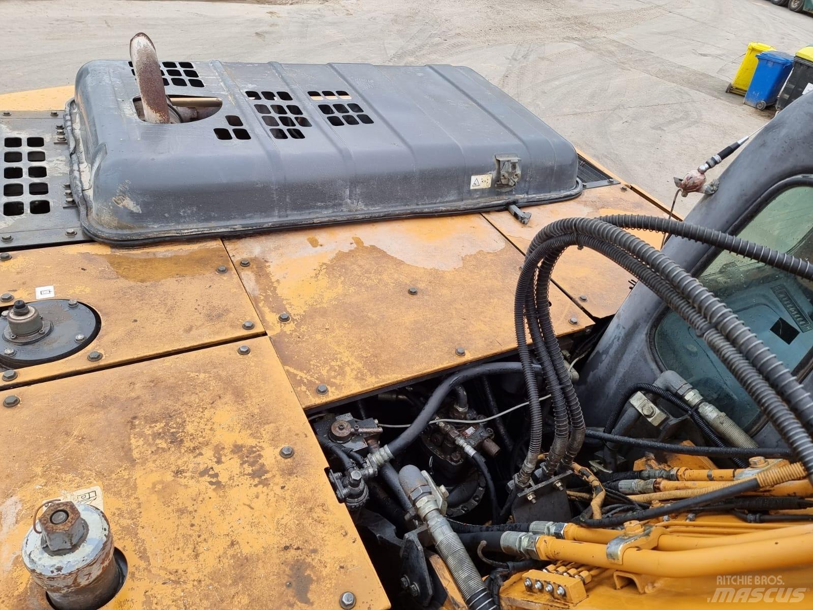 CASE CX 210 LC Bageri guseničari