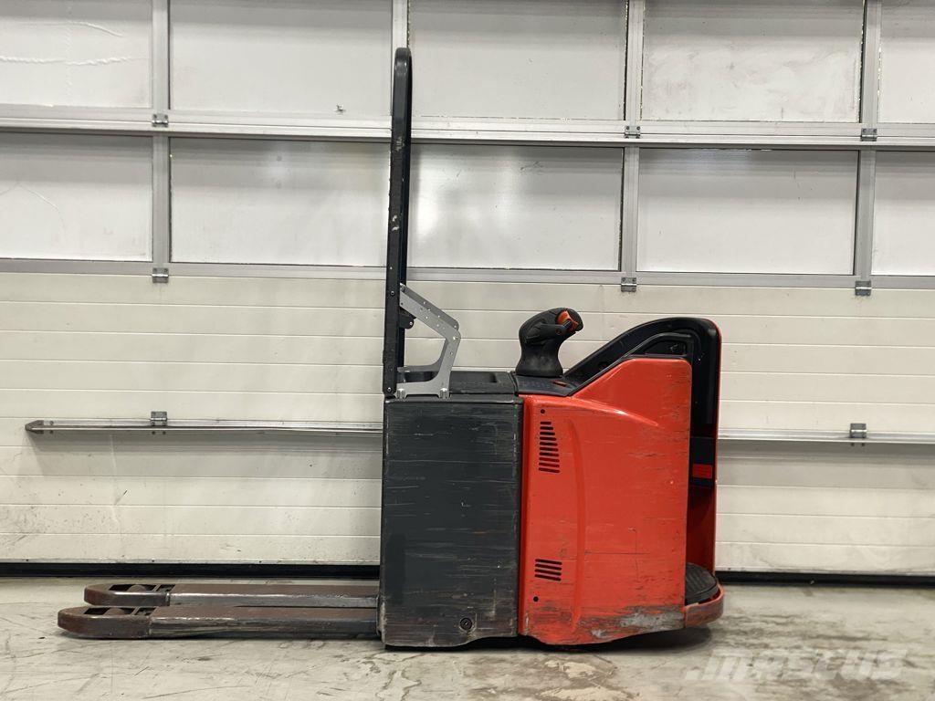 Linde T20SP Nisko podizni električni viljuškar sa stajalištom