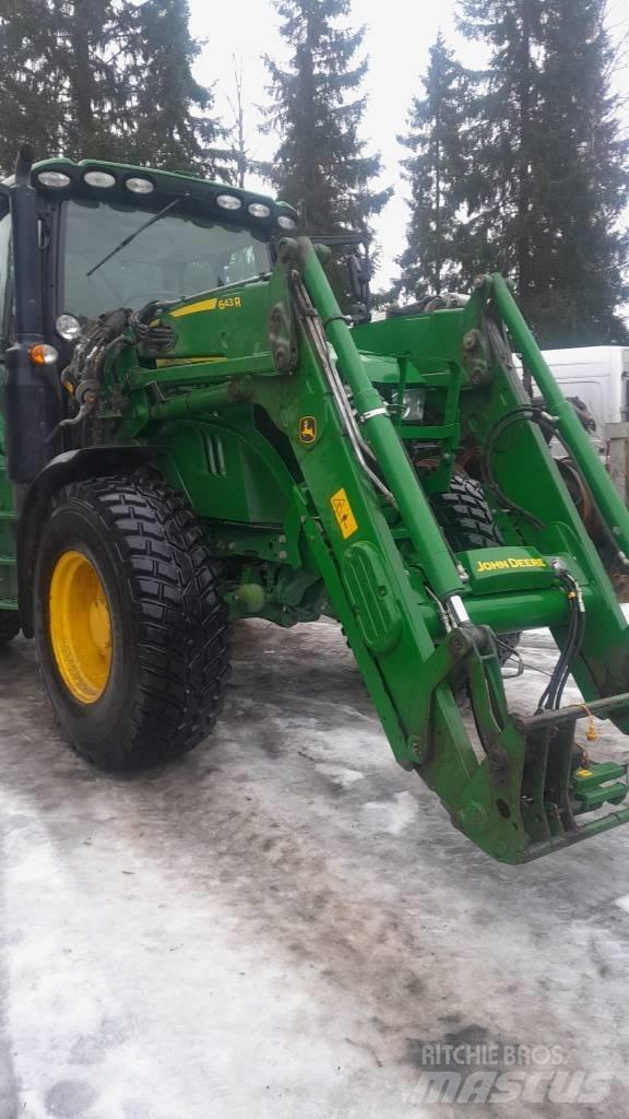 John Deere 6130R Traktori