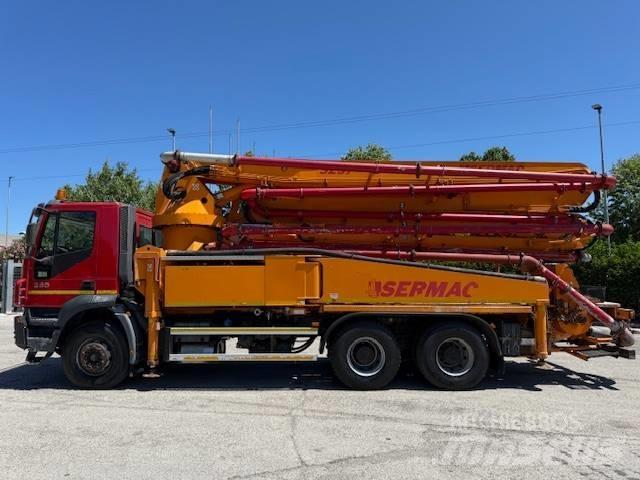 Iveco Trakker 350 Kamionske beton pumpe