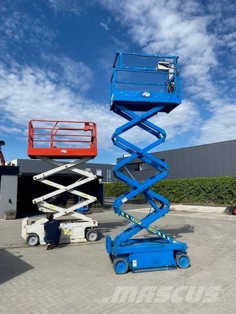 SkyJack SJ III 3219 Makazaste platforme
