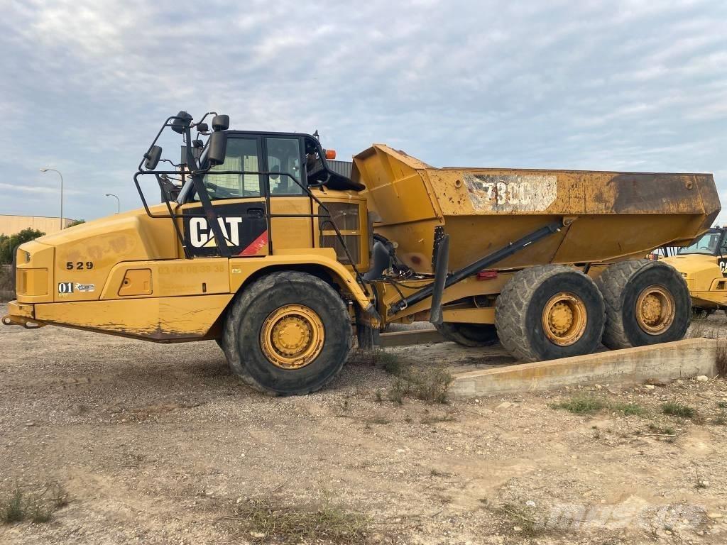 CAT 730 C Zglobni damperi