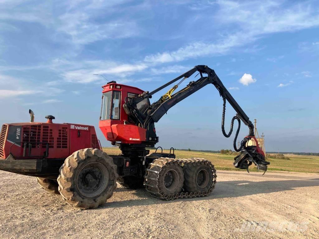 Komatsu 911.4 Harversteri