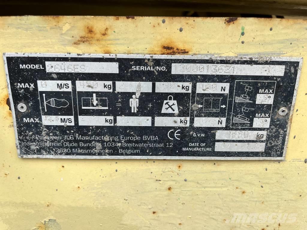 JLG 2646 ES Makazaste platforme