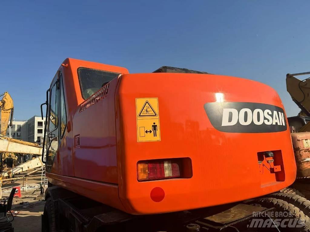 Doosan 150 W-7 Bageri točkaši