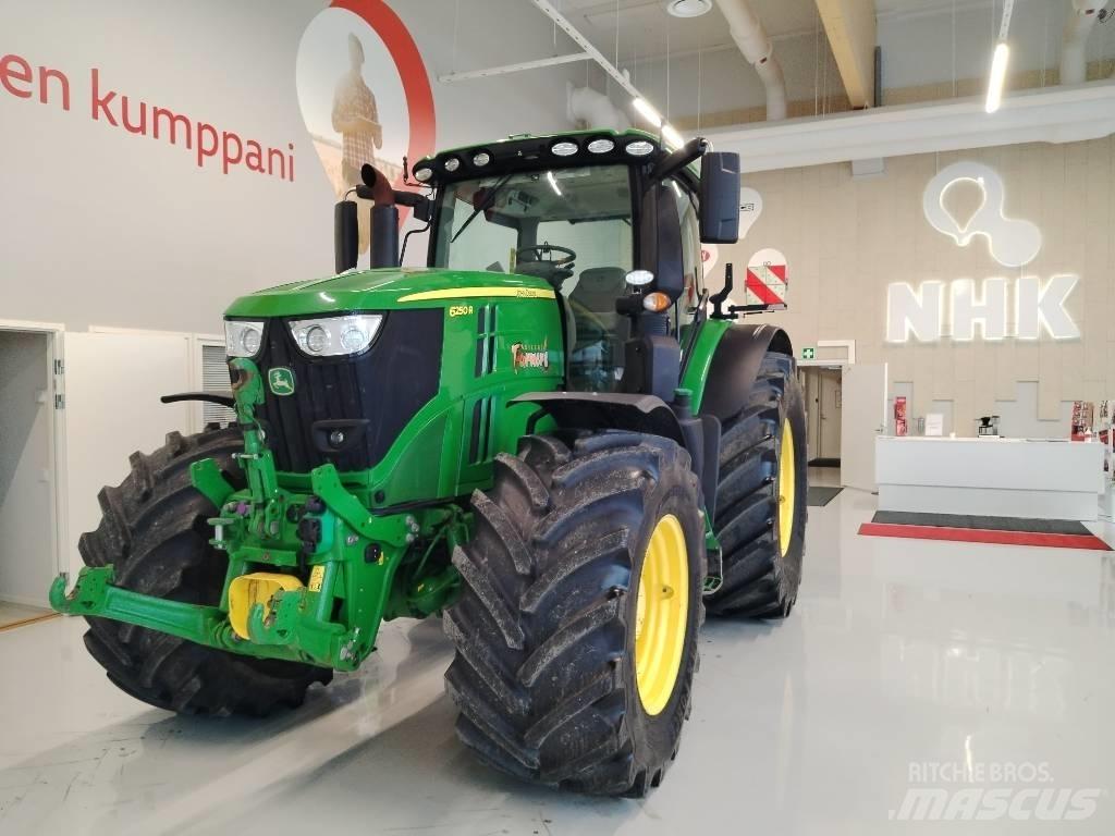 John Deere 6250 R Traktori