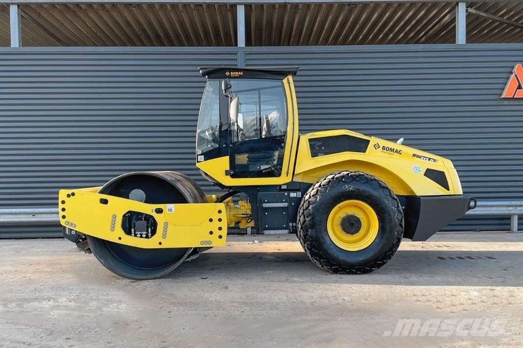 Bomag BW 213 D-5 Valjci sa jednim bubnjem