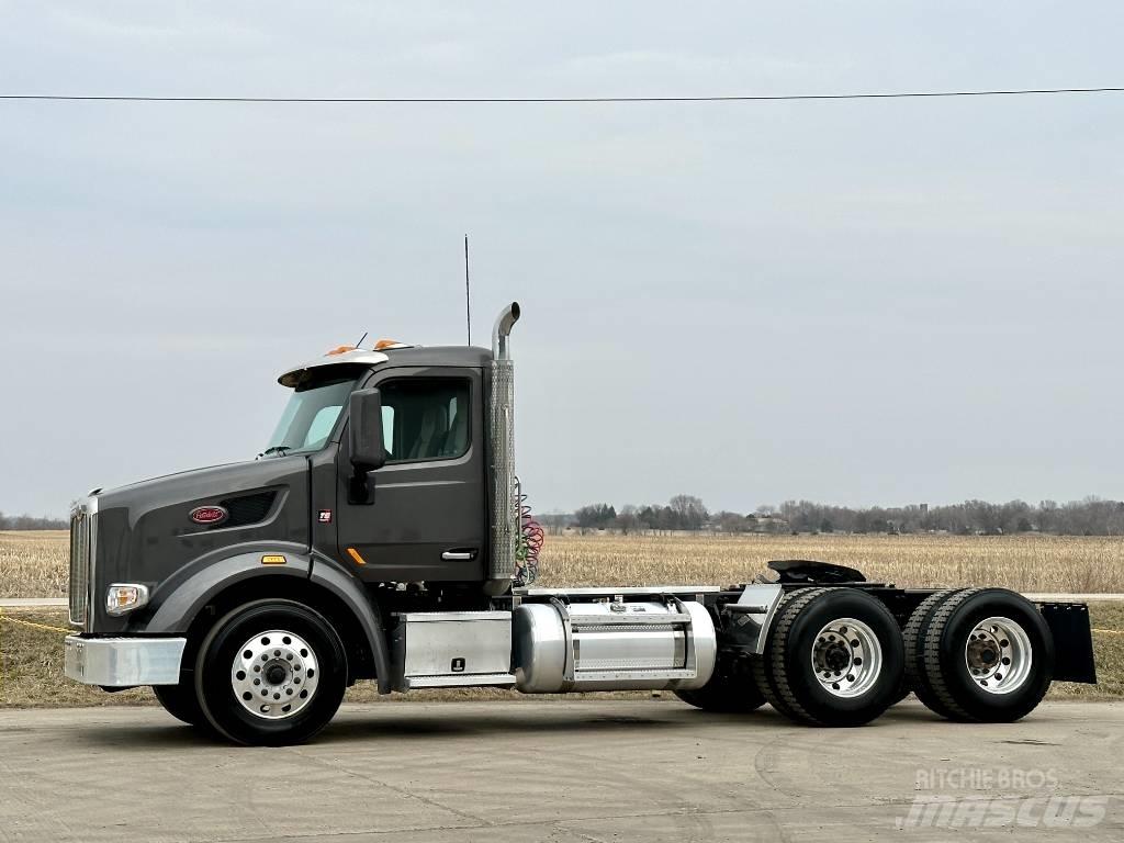 Peterbilt 567 Tegljači