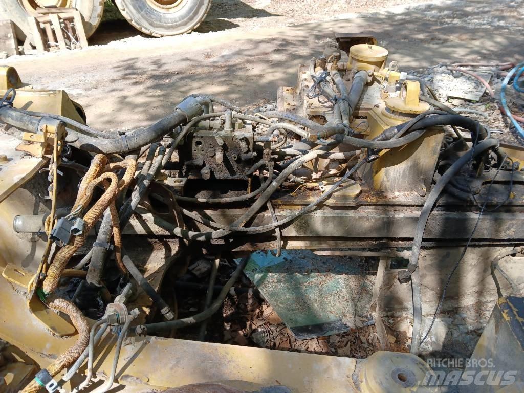 CAT 730 Zglobni damperi