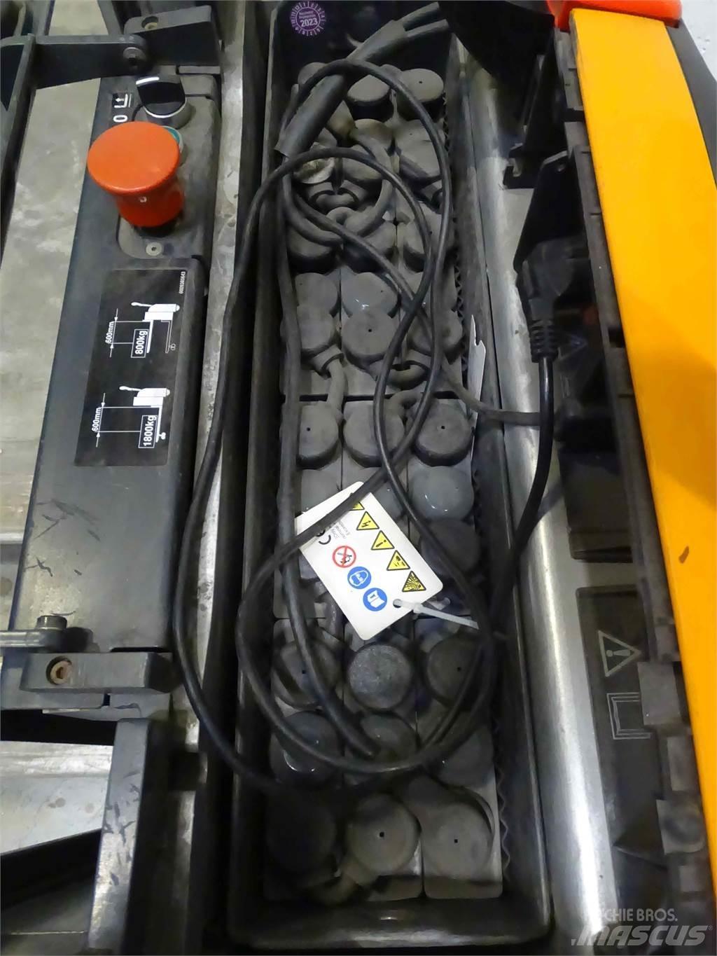 Still EXU-H18 Ručni električni viljuškar