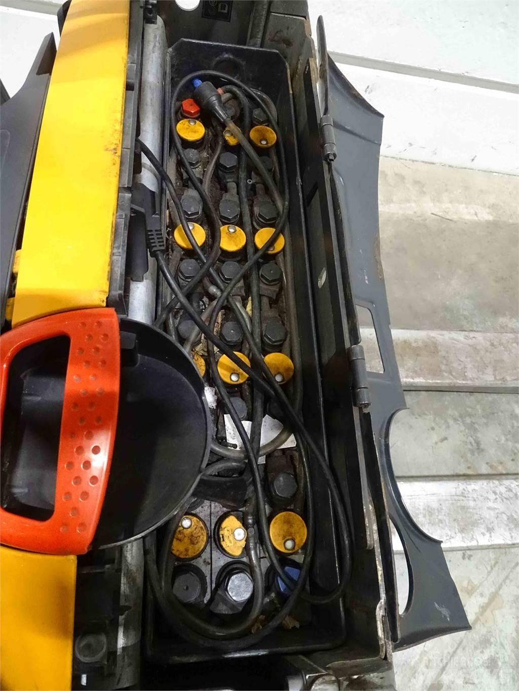 Still EXU16 Nisko podizni električni viljuškar