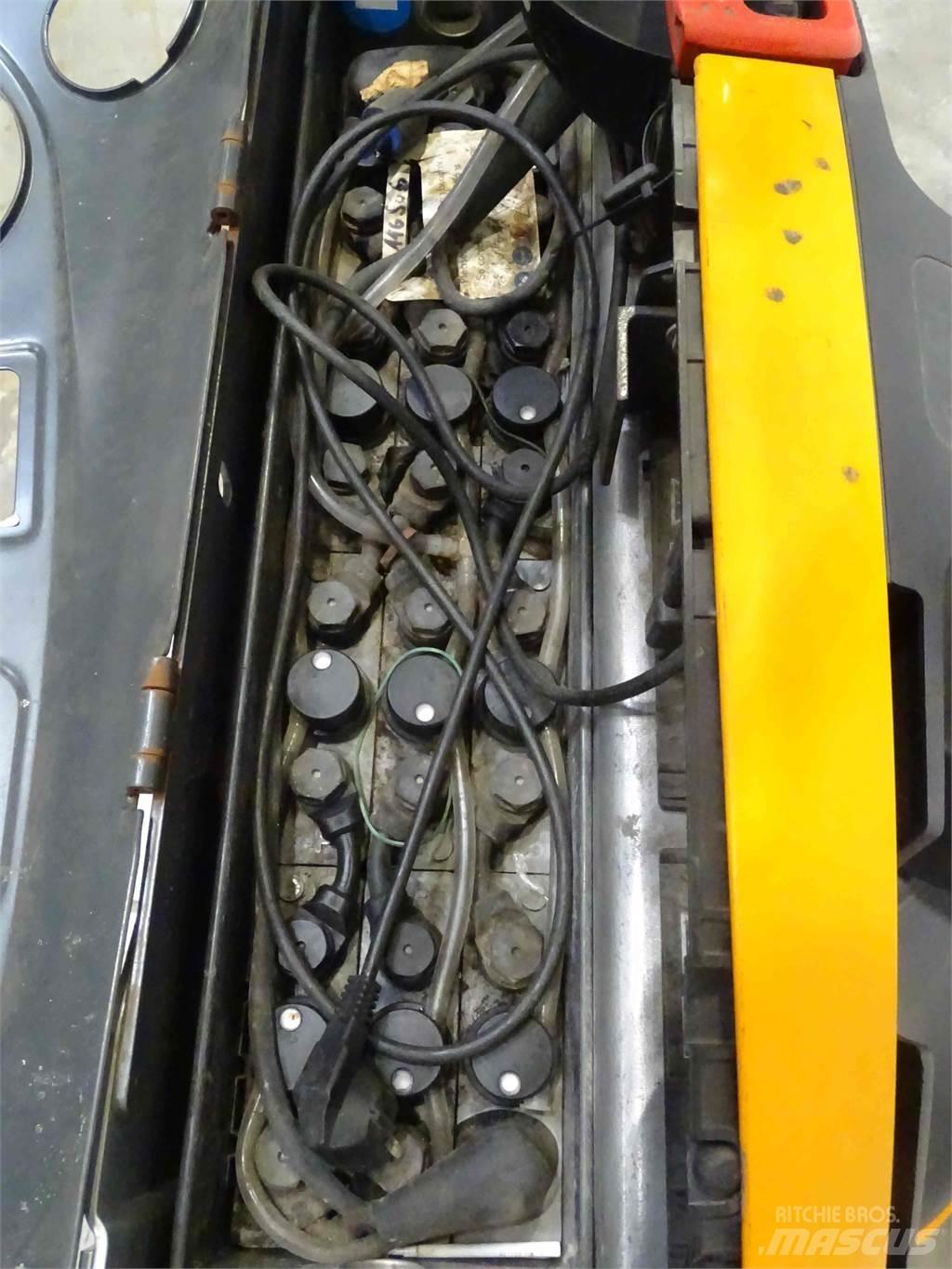 Still EXU16 Nisko podizni električni viljuškar