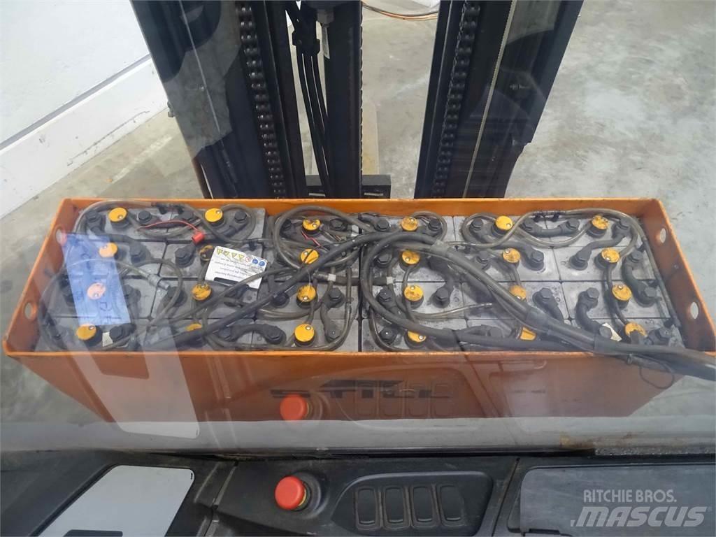Still FM-X17 Viljuškari sa pomičnim stupom