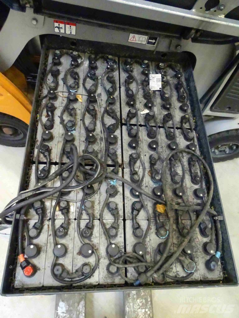 Still RX60-25/600 Električni viljuškari