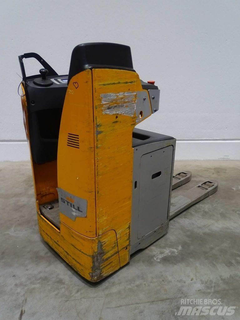 Still SXH20 Nisko podizni električni viljuškar