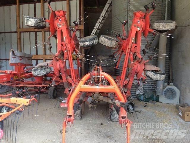 Kuhn GF 7702 Okretači i sakupljači sena