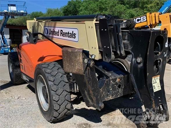 JLG 1055 Teleskopski viljuškari