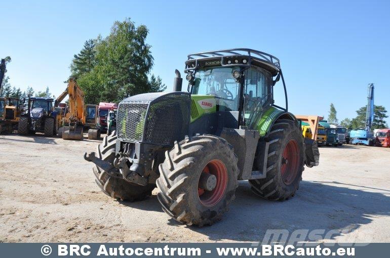 CLAAS Axion 870 Traktori