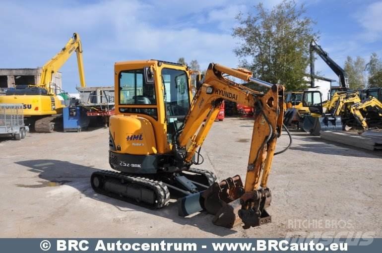 Hyundai R25Z-9AK Mini bageri < 7t
