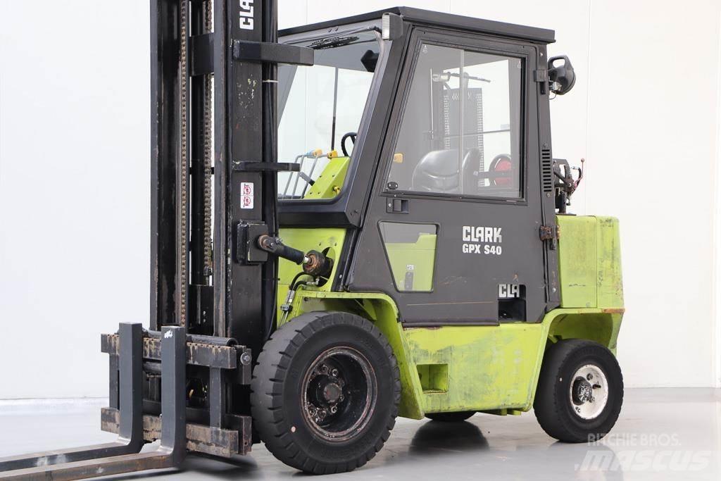 Clark GPX 40 Plinski viljuškari
