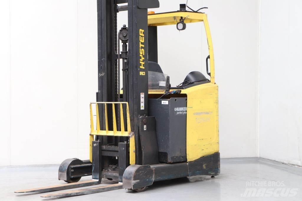 Hyster R1.4 Viljuškari sa pomičnim stupom